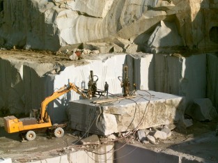 Pedreira Amarelo e Branco Vimieiro